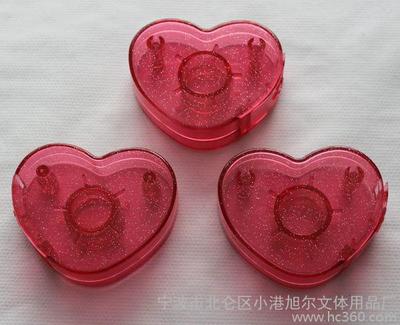 亚档案揭秘旭尔心型胶带座 文具匠心的视觉表达